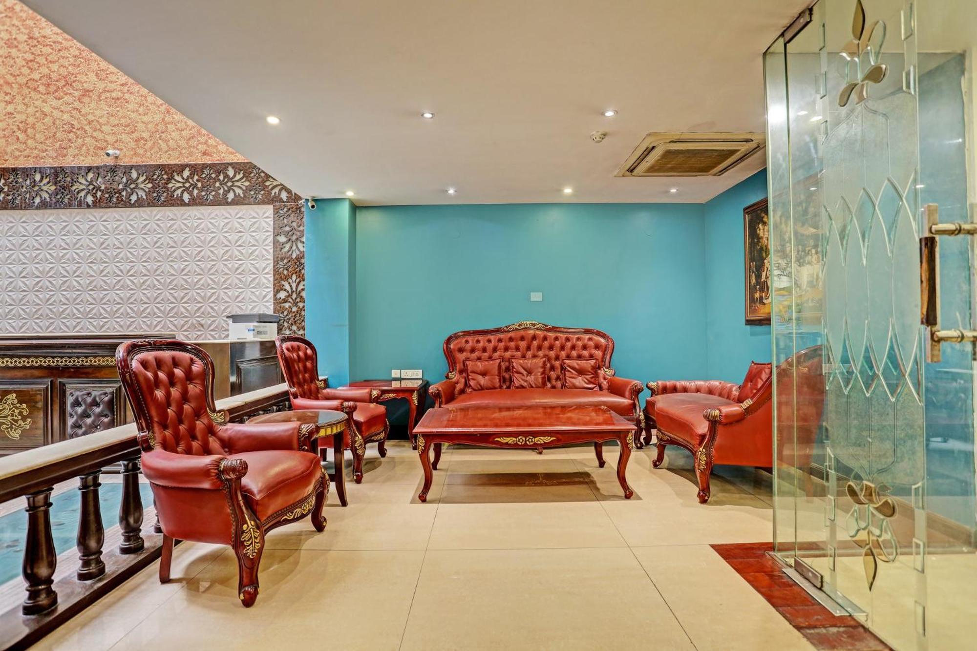 Townhouse The Royce New Friends Colony Hotel นิวเดลี ภายนอก รูปภาพ